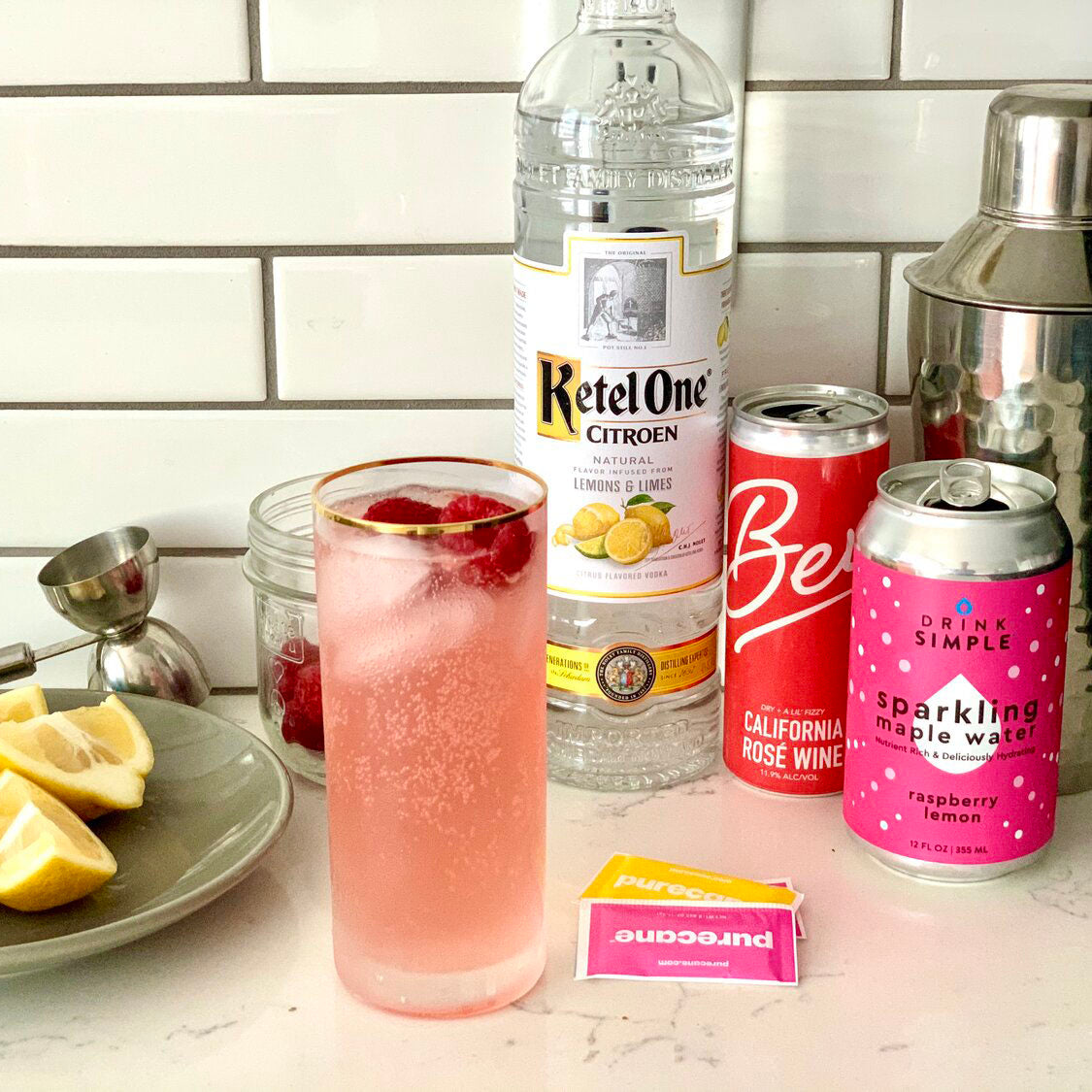 Light Fizzy Hydrating Cocktail